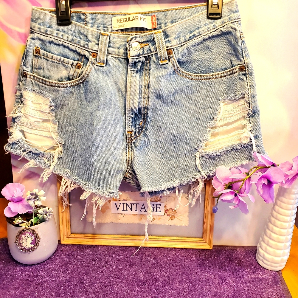 Vintage Levi's high rise distressed cutoff shorts